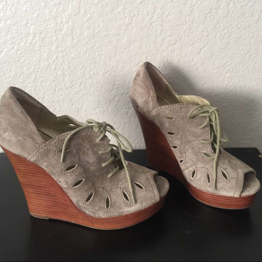 Seychelles wedge khaki green